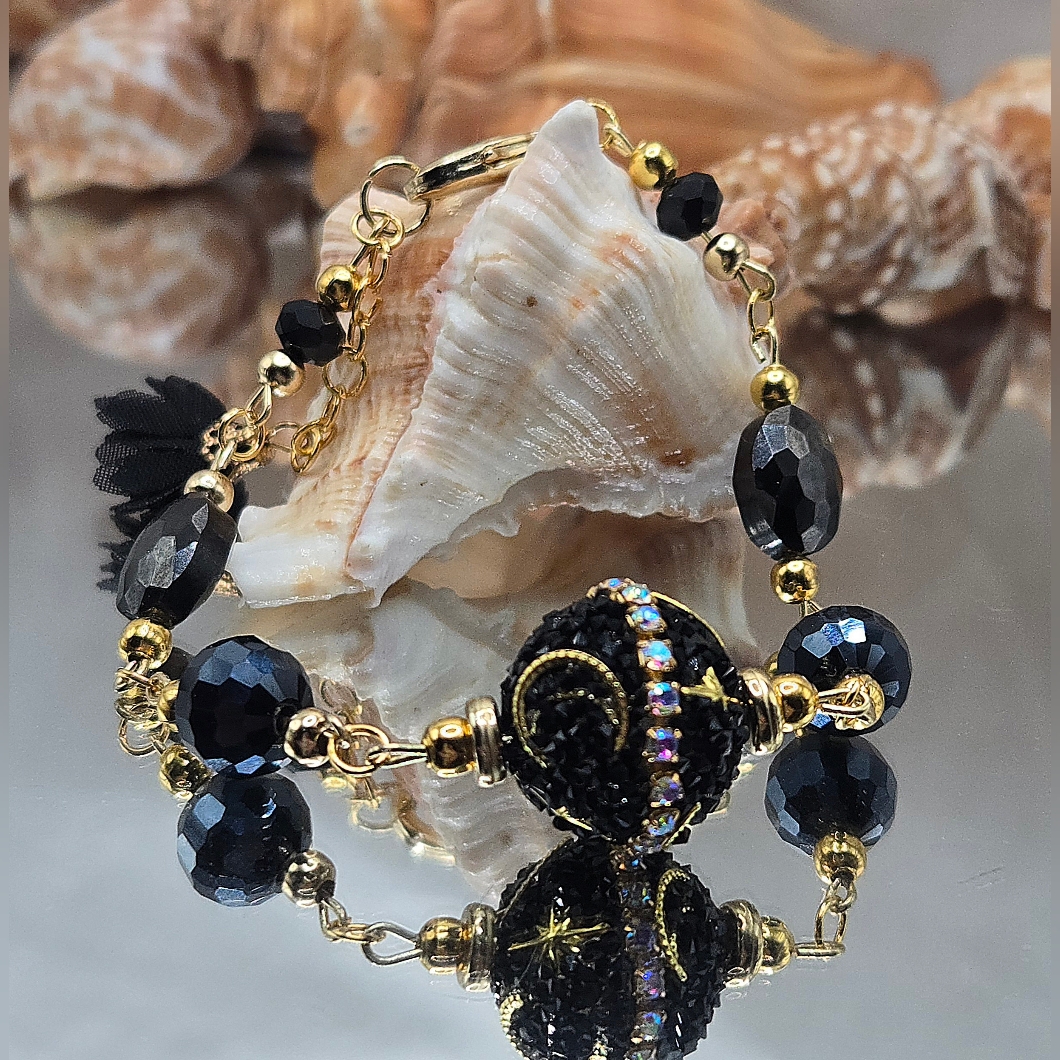 Elegant Black And Gold Beaded Bracelet 29$